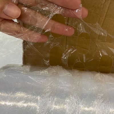 Film peregangan LDPE transparan dengan ventilasi 420mm x 1200m Pre Stretch Palet Wrap