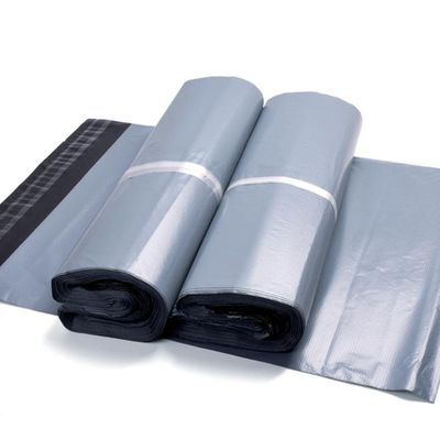 Custom LDPE Poly Mailer Shipping Bags Ketebalan 0,07mm Poly Mailer Amplop