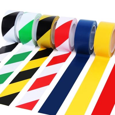 Perekat Keamanan Pita Tanda Lantai Bergaris Roll BOPP Polypropylene Berorientasi Biaxially